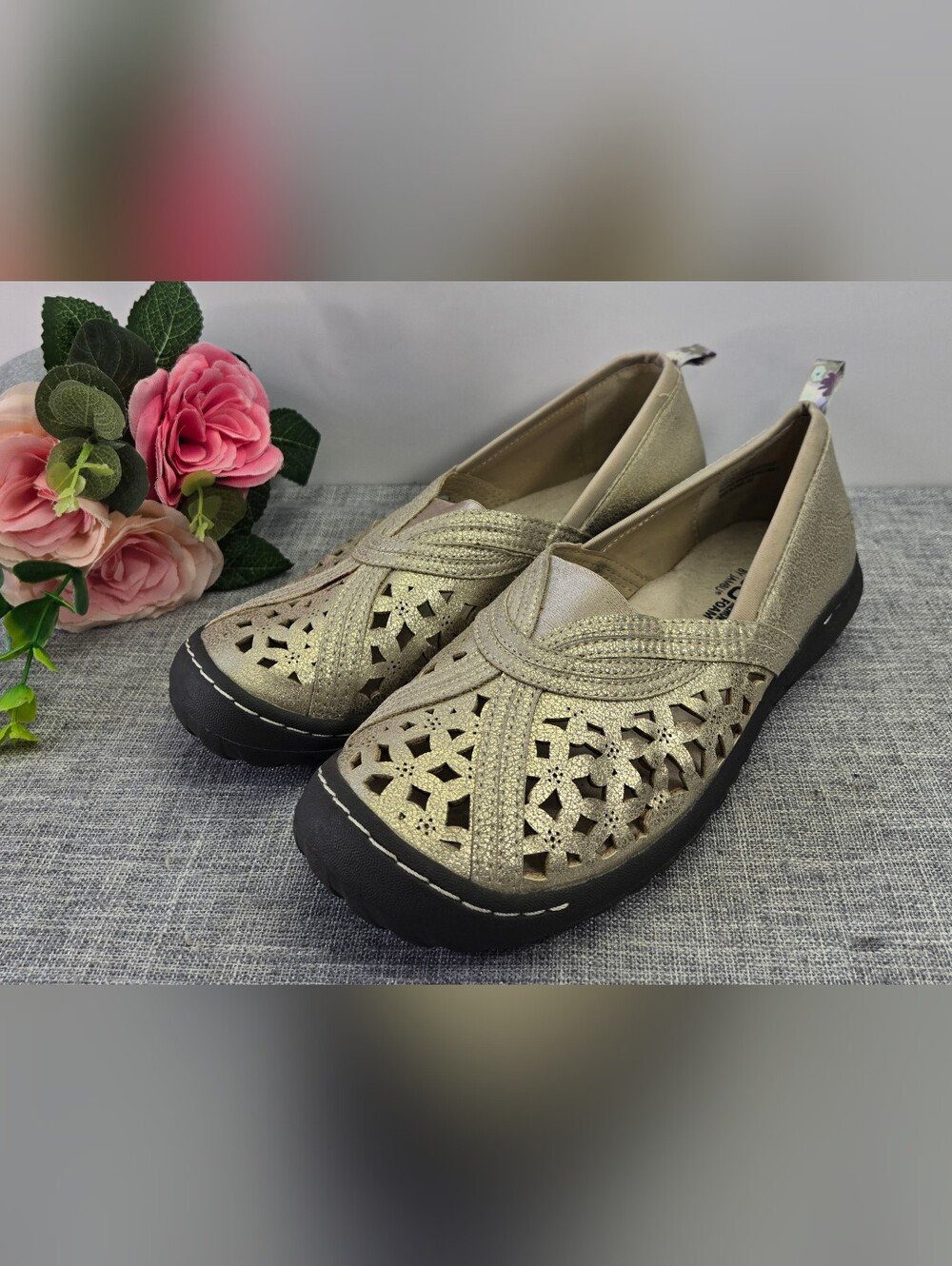 JBU by Jambu Pecan Womens Slip On Flats Champagne Shimmer Laser Cut All Terra 7W